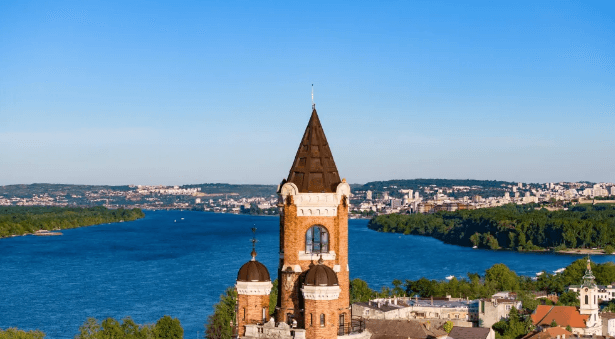 塞尔维亚市场(1)